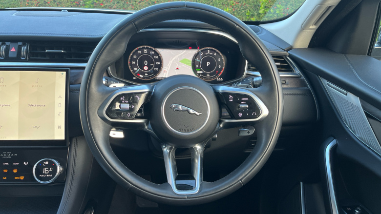 Jaguar F-Pace 2.0 P400e SE 5dr Auto AWD Estate